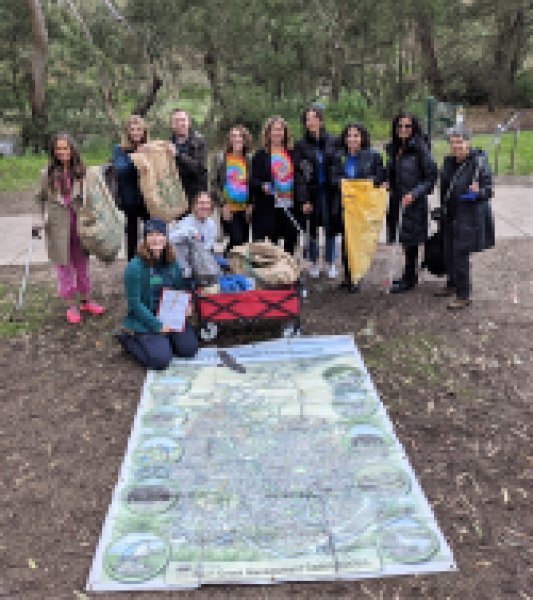 Litter clean up group